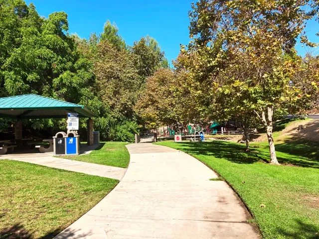 🇺🇸 Los Angeles Park Exploration – Sycamore Canyon Park