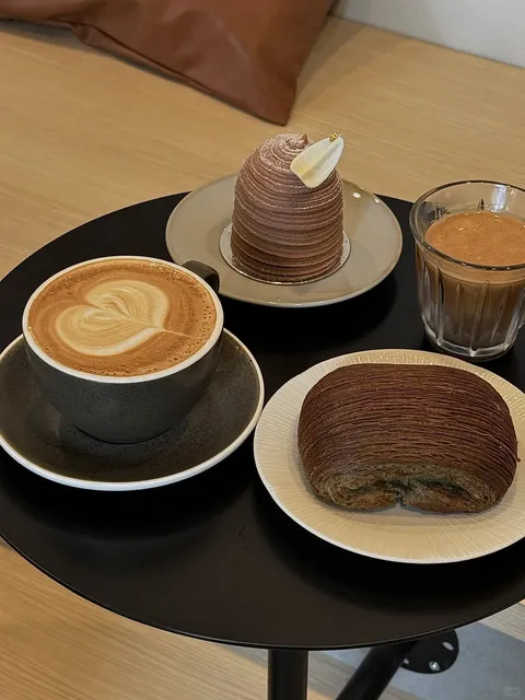  🇨🇦 ​​Cho-Kwok-Lat - Toronto DT's New Pastry Paradise​​ 🥐✨