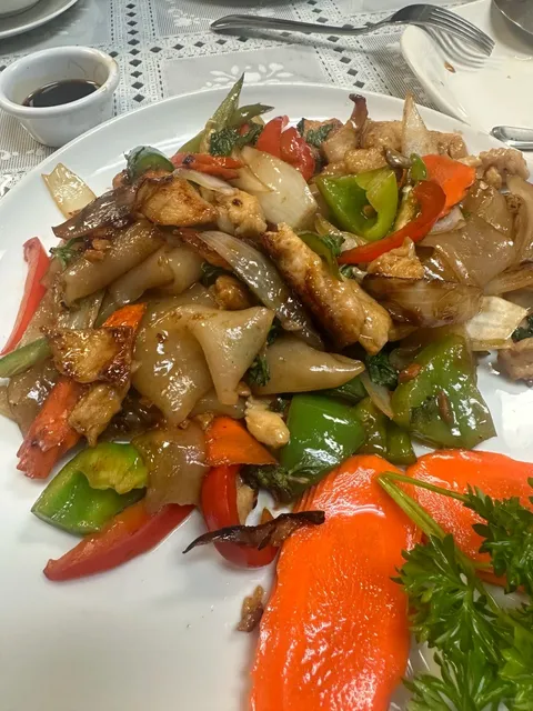 Fairbanks’ Super Delicious Thai Food 