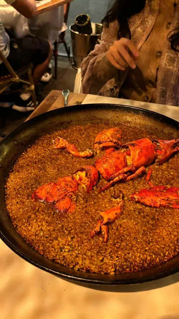 🇪🇸 Local's Restaurant Pick of the Day 🦞🍚🔥