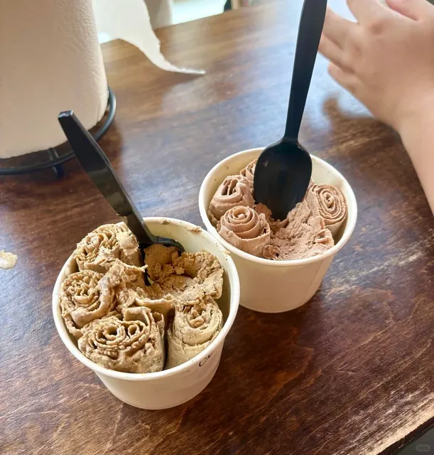 🇺🇸 Lancaster | A Must-Try Rolled Ice Cream Shop 🍨