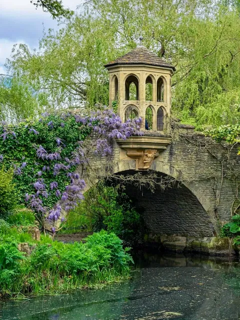 🇬🇧 Monet's Hidden Garden Just 1h from London! 🌸✨