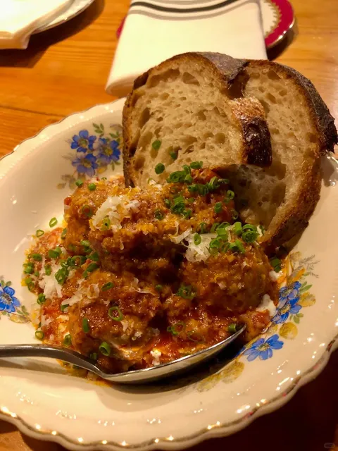 Where Craft Beer Meets Gourmet Bites!​​ 🍔🍻