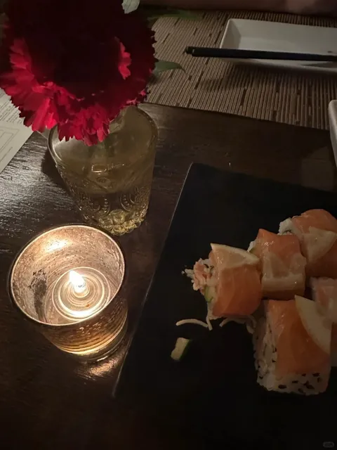 🎄 Christmas Food Showdown in Charleston: Husk vs. Oku