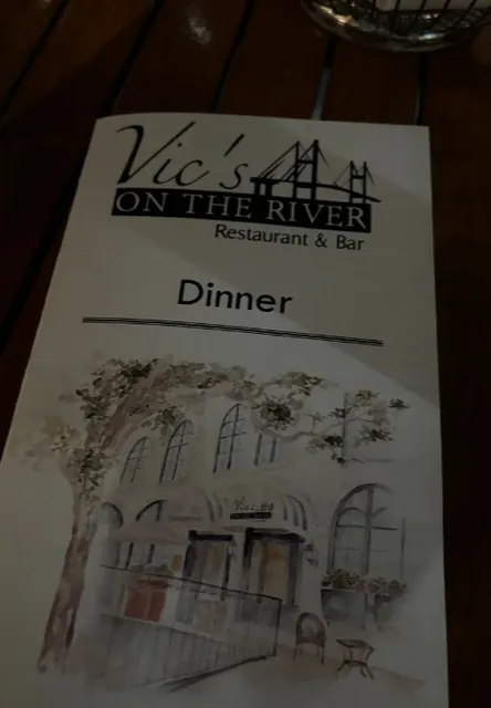 Vic's on the River - Savannah's Riverside Bite-Sized Brilliance! 🌊✨