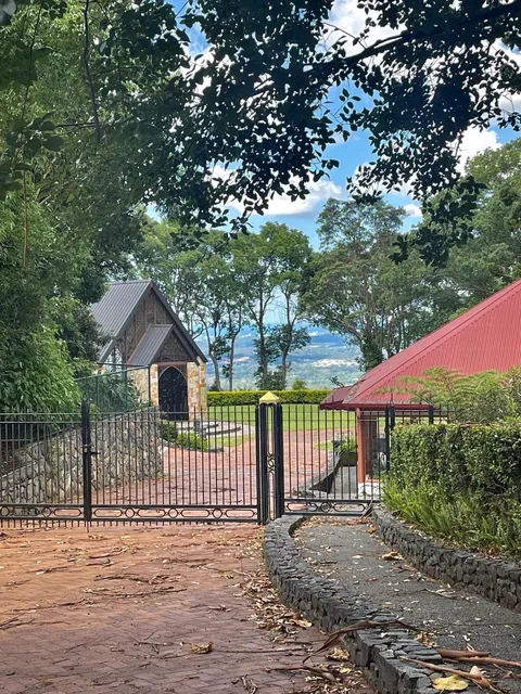 🇦🇺 When You Try to Conquer Sunshine Coast in One Day...