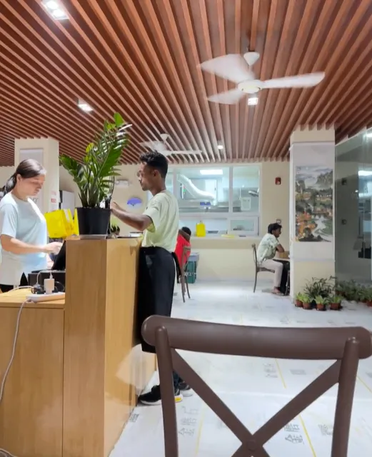 Lian Shui Qing Noodle House, Maldives 