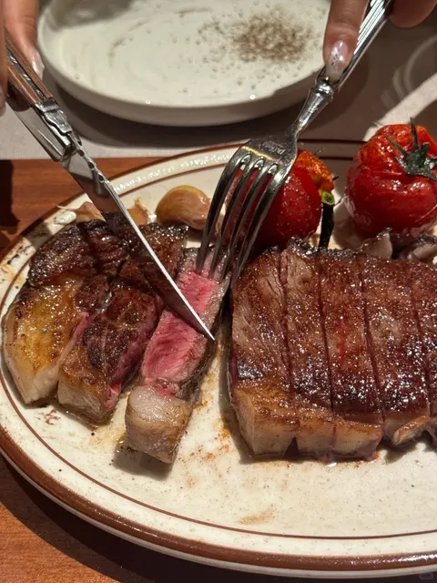 🥩 Phoenix Steakhouse Gem: West Coast Carnivore Heaven! 