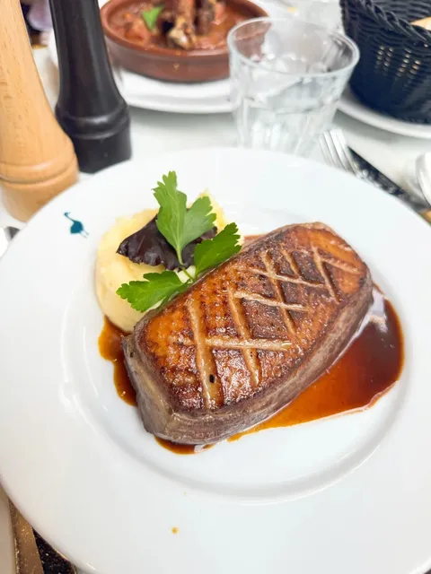  A 129-Year-Old Parisian Culinary Treasure 🦆🥢​​