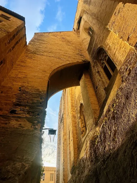 🇫🇷 Avignon: Where History Meets Theater