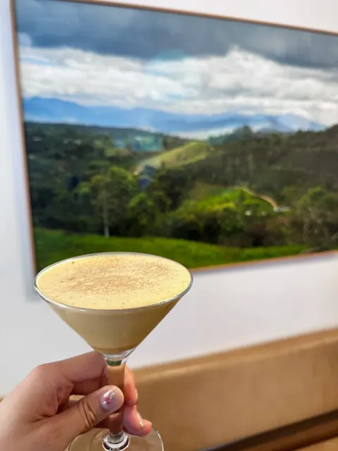 🇳🇴🇴𝑠𝑙𝑜 | Three Cups of Champion ☕️🏆 at the Coffee Shop