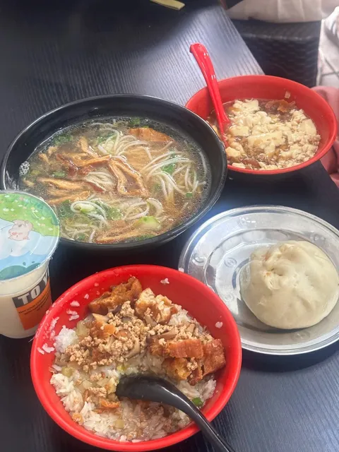 🇬🇷 Real Food Review 🖍️ Greece is Seriously Delicious!