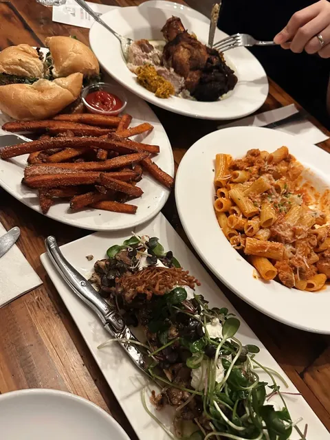 Seattle South | Delicious American Restaurant 🍴 Red House 🏠