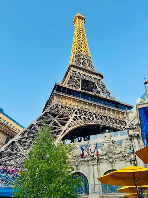 Paris Hotel in Las Vegas 🗼✨ – A Surprisingly Amazing Stay!