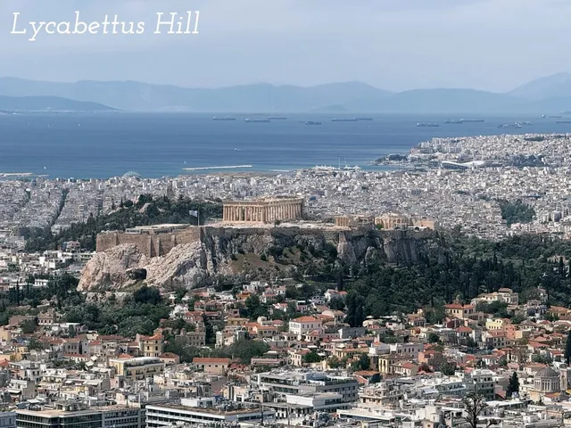 🇬🇷 2 Days in Athens: A Girl's Solo Trip 🧳✨