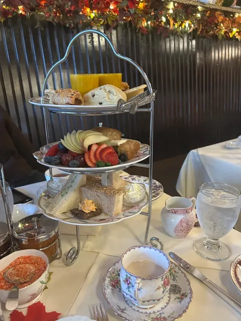 📍 A Cozy Afternoon Tea in Seattle 🫖✨