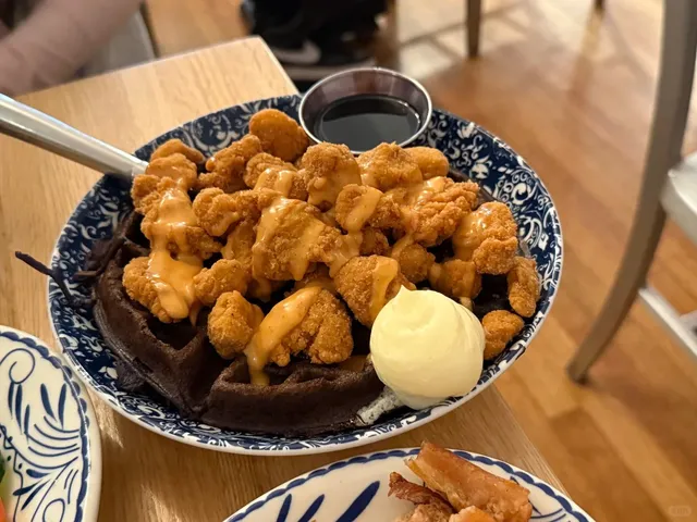 Filipino-Style Brunch in Chicago | Ube Lovers, This One’s for You! 💜