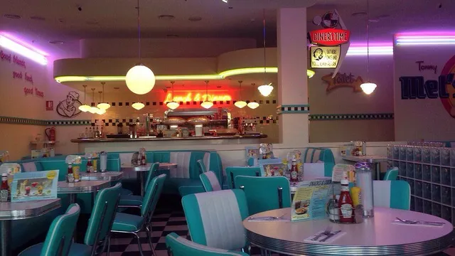 Tommy Mel's