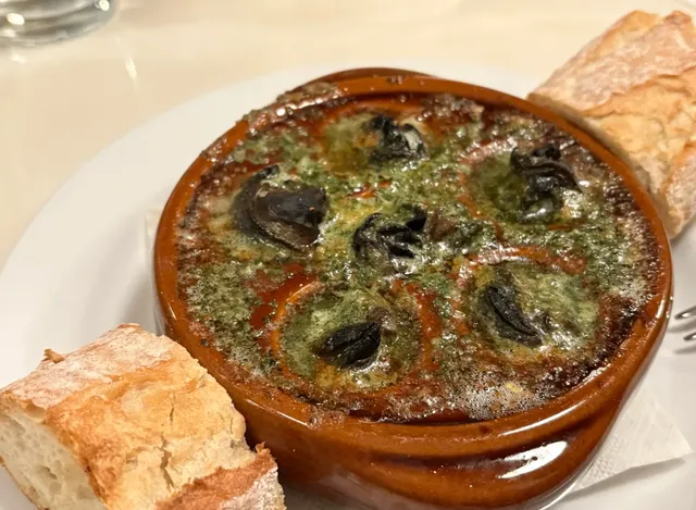 🇫🇷 Palm Springs’ Coziest French Bistro – Freddies Kitchen Review!  