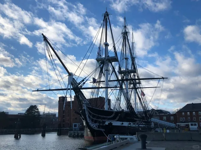 🚢USS Constitution: America’s “Old Ironsides” and Living Legend 🔥