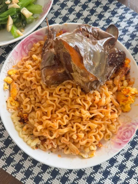 Frozen Soy Sauce Crab at Mega Mart – WITH ROE! 🦀🍚