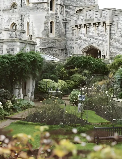🌿 Windsor Castle | A Millennium-Long Rendezvous with British Royalty 