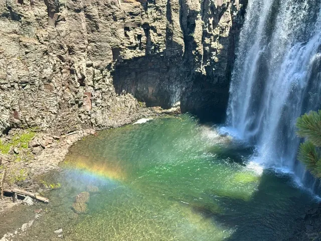 📍Rainbow Falls @ Mammoth Lakes Area
