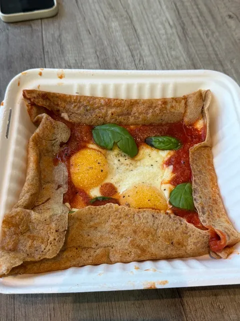 East Seattle Brunch | The Screaming Parrots 🦜☀️