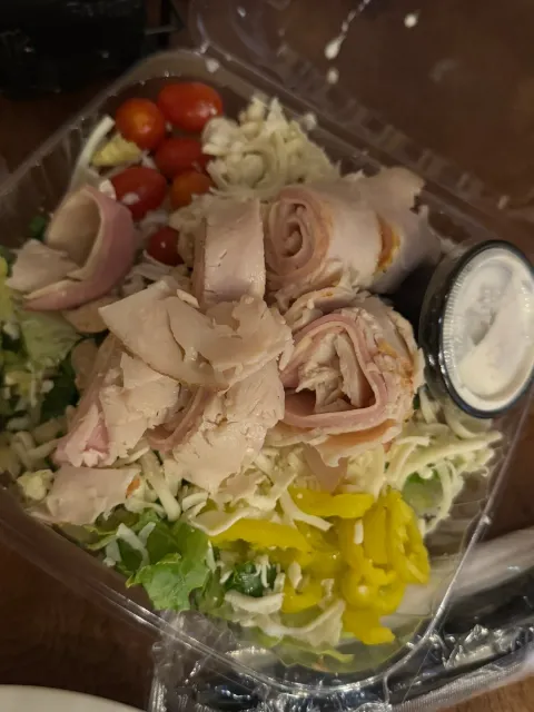 Fresh Pizza, Fun Vibe 🍕✨