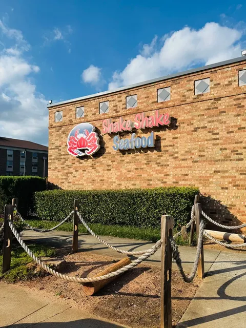 🦞 Shake Shake Seafood Review: Cajun Vibes in Charlotte 🍤