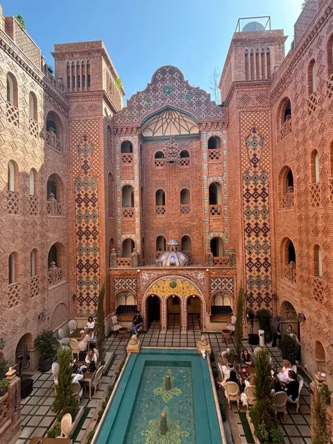 Shiraz 🇮🇷 - A City You'll Long to Revisit