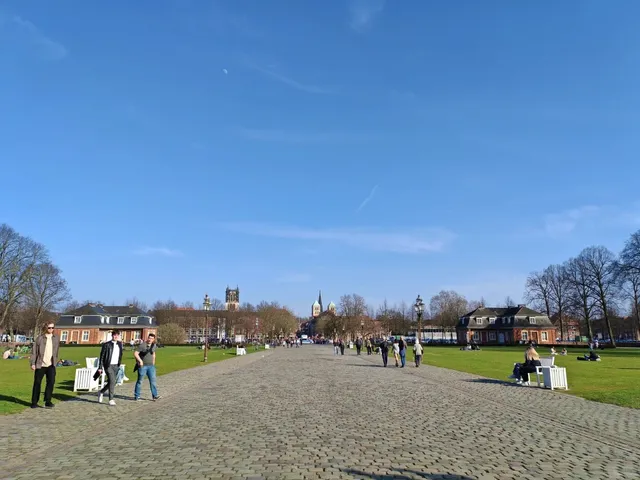 🇩🇪 A Stroll Through Münster University 🏛️