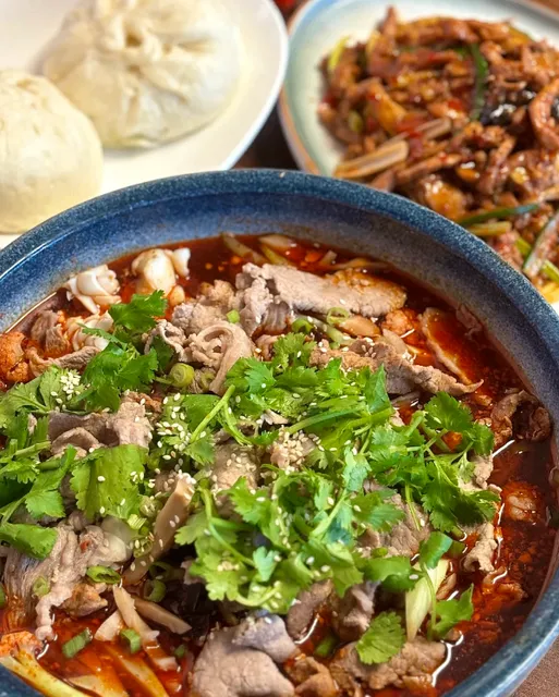 My friend told me to go to this hot pot restaurant in Boston 🌶!