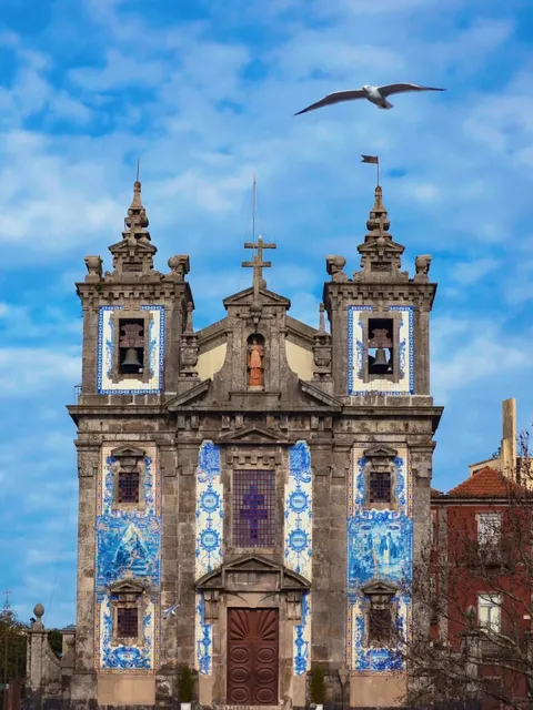 🇵🇹 Porto’s Stunning Blue-and-White Tiled Buildings—All in One Guide!