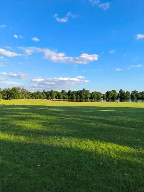 🇬🇧 London's Urban Oasis | Kensington Gardens 🌳✨  