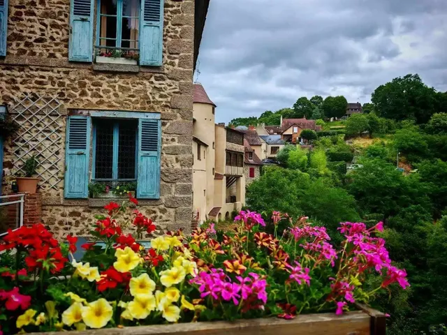 Gargilesse-Dampierre: One of France’s Most Beautiful Villages! 🌿✨