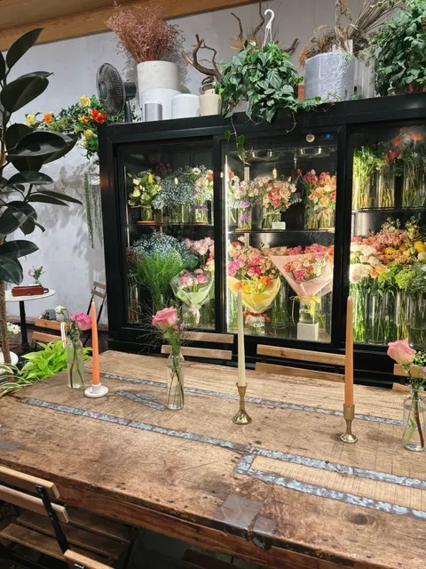 ​​The Most Gorgeous Floral Café in NYC​​