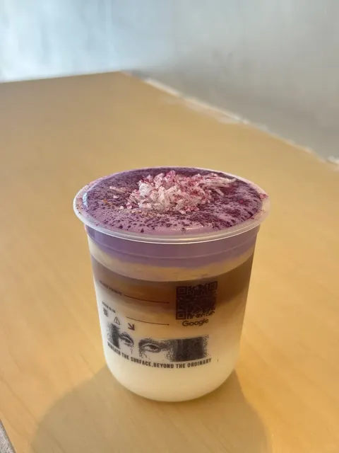 Ottawa's Hidden Gem: UNDER GROUNDS Café - My Ultimate Favorite! ☕💜