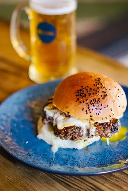 Cape Town 🇿🇦 | Africa’s Most Stunning City: Mountains, Sea & Wine!