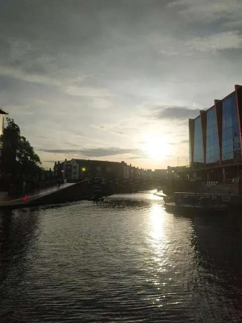 🇬🇧 Birmingham's Canals: The Venetian Soul of the Midlands.💙