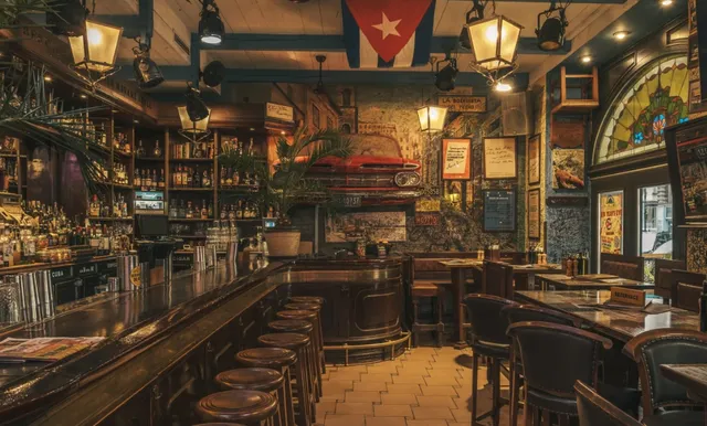 "My Mojito in La Bodeguita"🇨🇺—Hemingway’s Spirited Mark on Havana