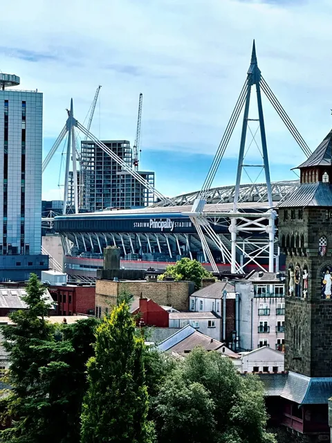 Cardiff 🏴󠁧󠁢󠁷󠁬󠁳󠁿