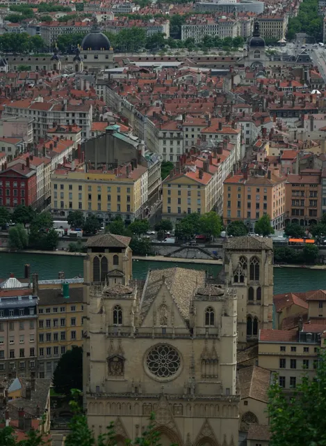 ​​🇫🇷 Lyon, France | A City Straight Out of an Old Movie​​