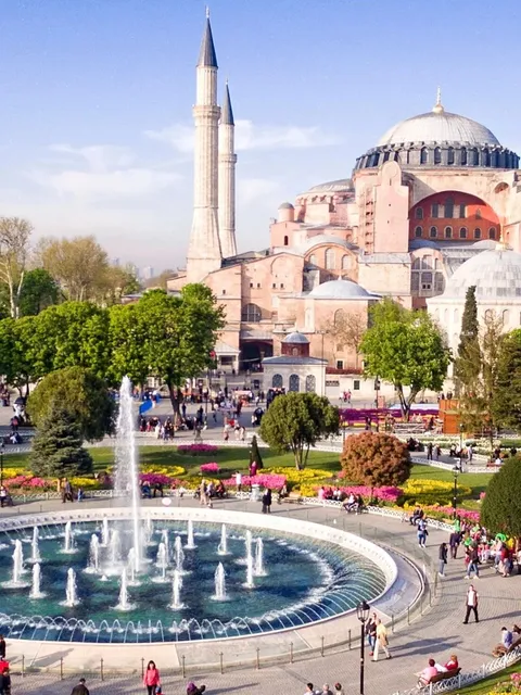 🇹🇷 Istanbul: Where Fairy Tales Come Alive! ✨