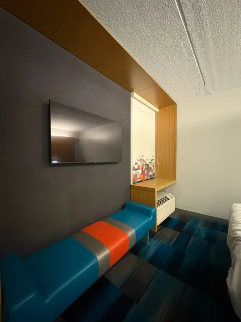 Safe & Enjoyable Stay at Aloft! 🎸✈️