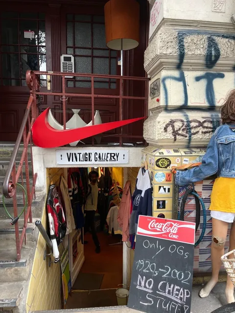 🇩🇪 Hamburg Vintage Hunting Spree! 🛍️✨