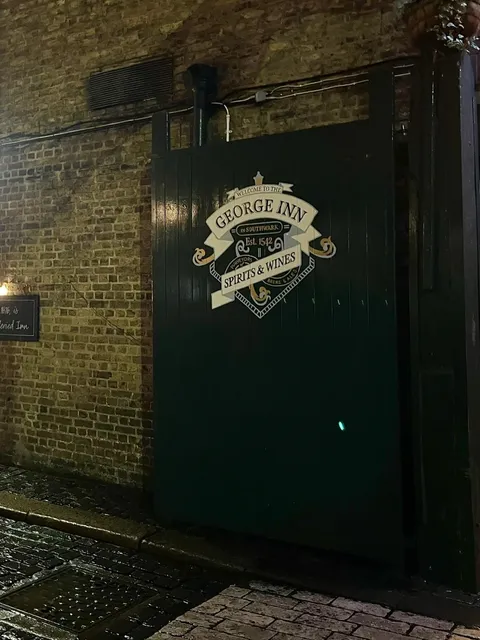 The George Inn: London’s Oldest Pub Gem! 🍻✨