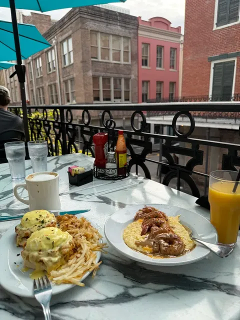 New Orleans' Charcoal-Grilled Oysters Have No Rival Worldwide 🌍