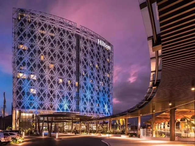 🏨 Hilton Port Moresby - Where Luxury Meets Melanesian Charm