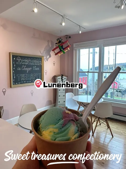 🌟 Halifax Food Guide: An Unprofessional But Honest Review